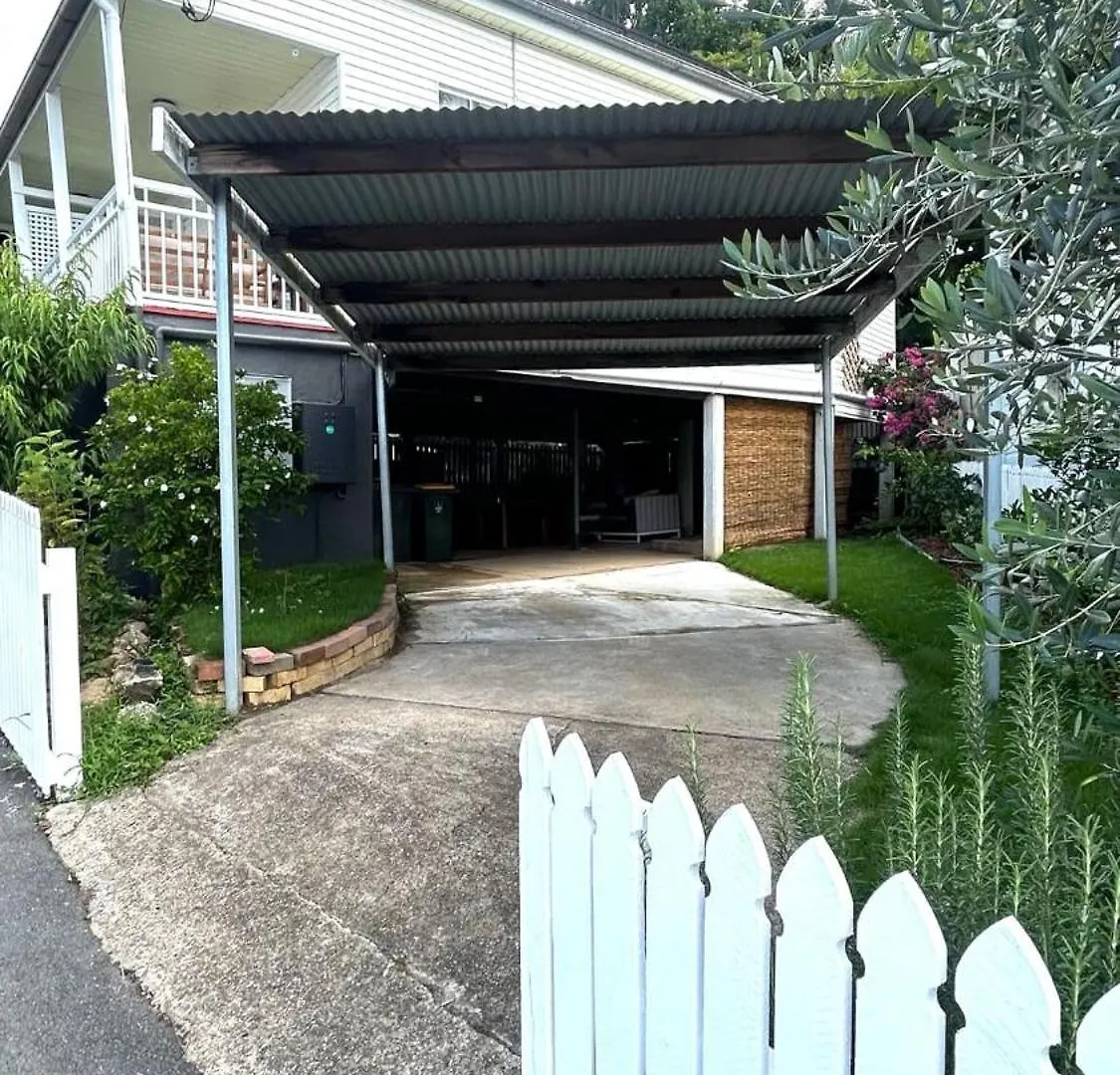 Bougainvillea Cottage Brisbane Nyaraló